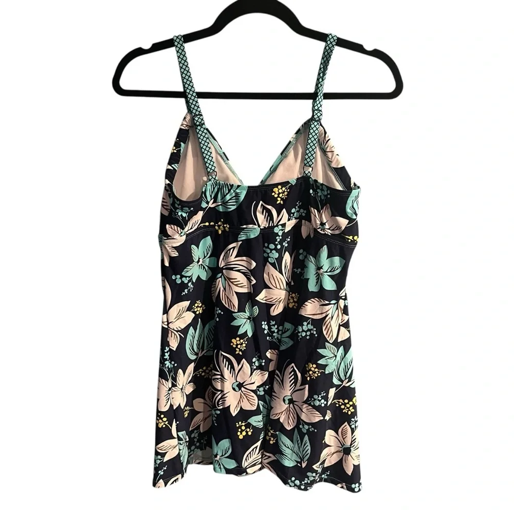 Beach House Swim Dress 12 Blue White Hawaiian Tropical Floral Wireless One Piece